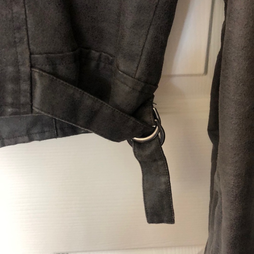 Short jacket - Picture 6 of 8